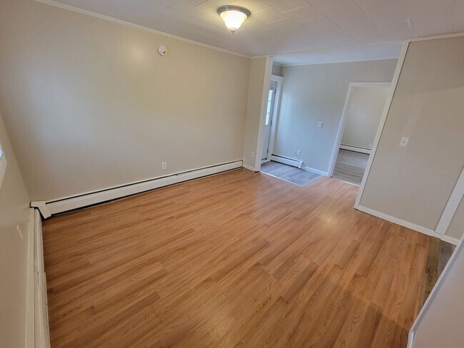 Building Photo - 514 Hanover St