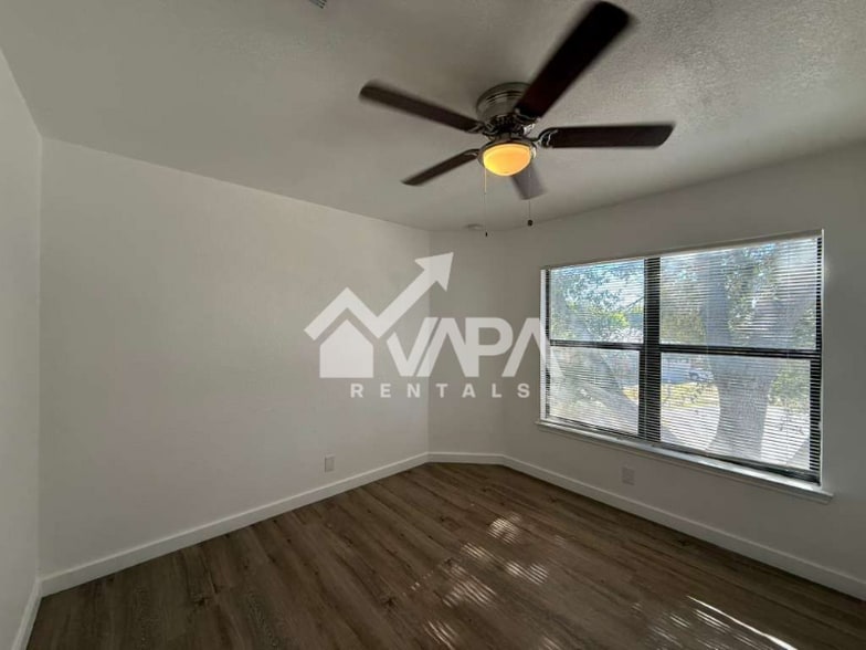 Building Photo - 747 Cypressfield Dr