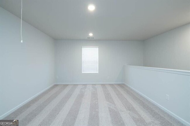 Building Photo - 165 Sweet Briar Wy