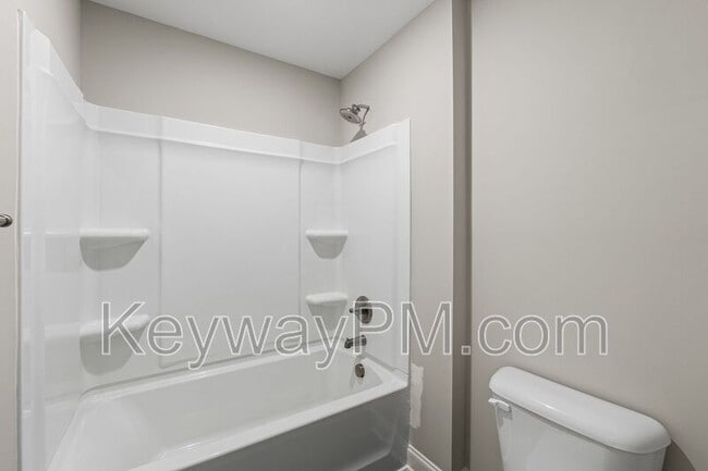Building Photo - 4504 Chestnut Trl