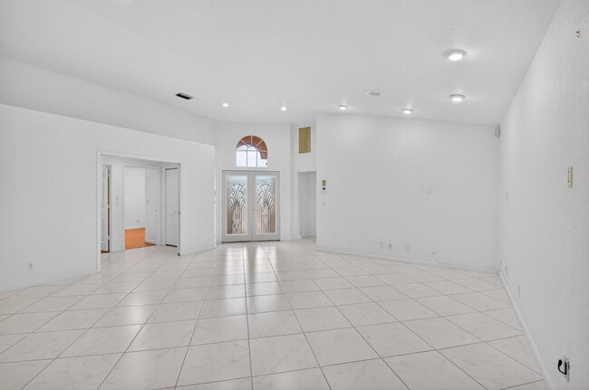 Building Photo - 7558 Ironbridge Cir