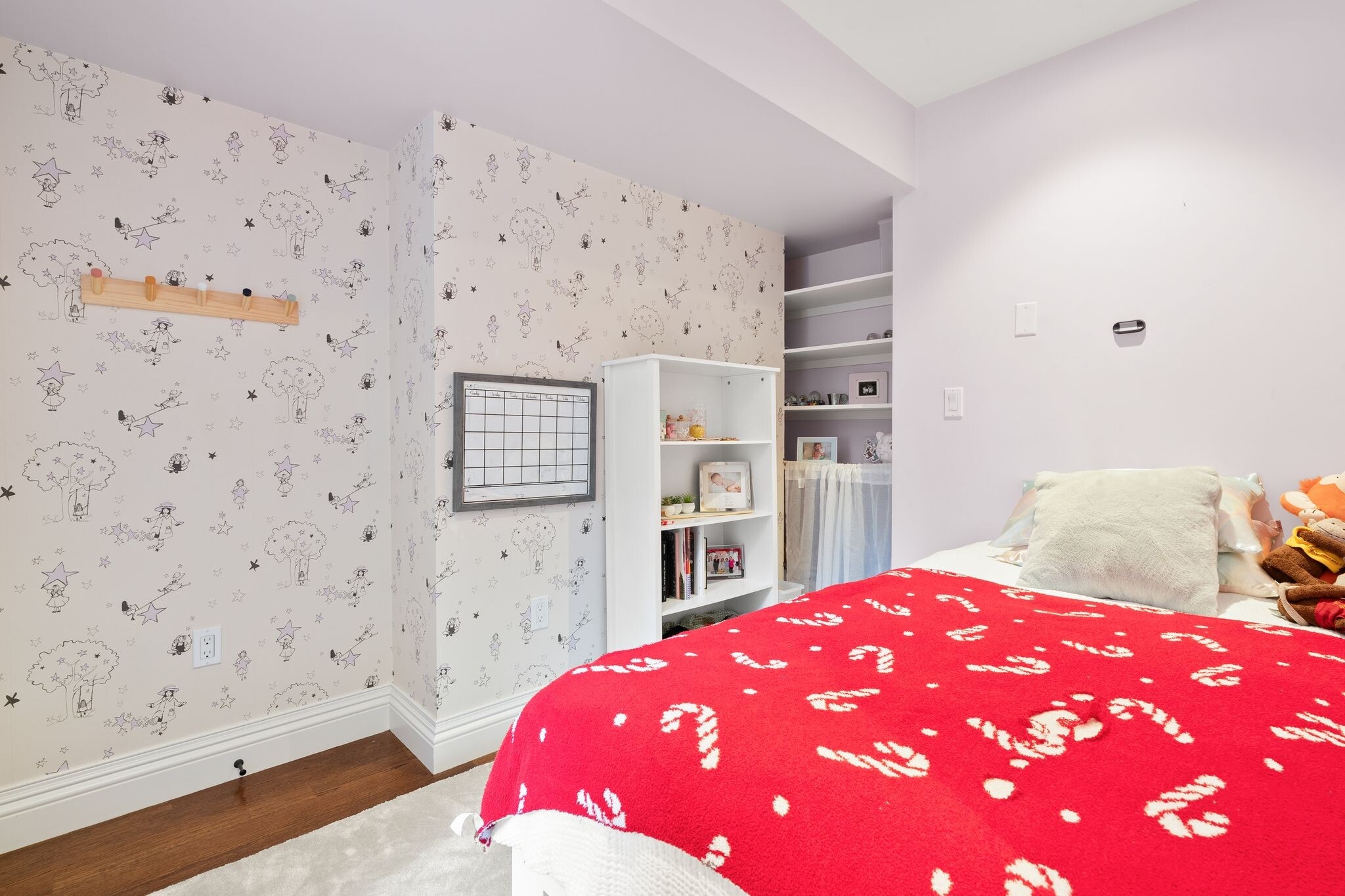 Building Photo - 7 Acorn St