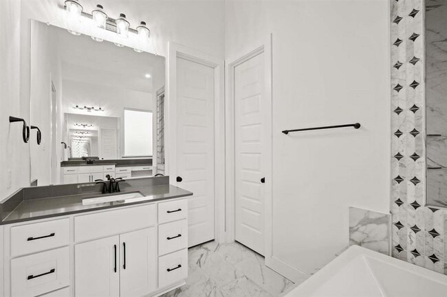 Building Photo - 10923 Prospect Hl Ct