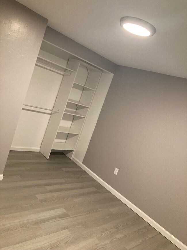 Building Photo - 608 Wheeler Ln