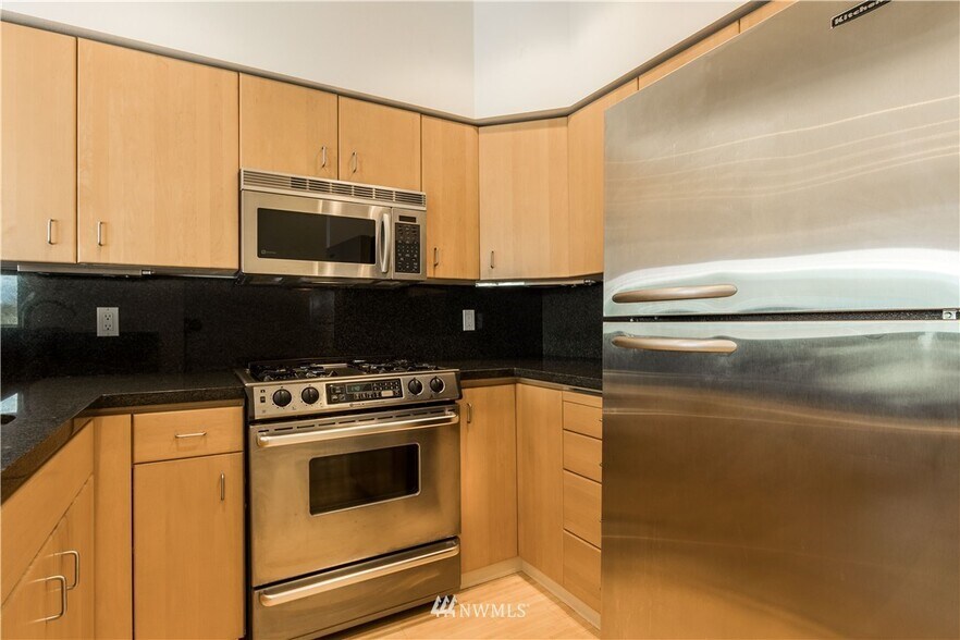 Building Photo - 701 Galer St