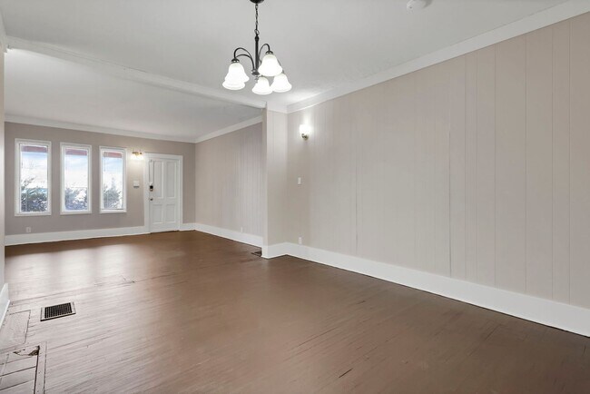 Building Photo - 2709-2711-2711 Sullivant Ave