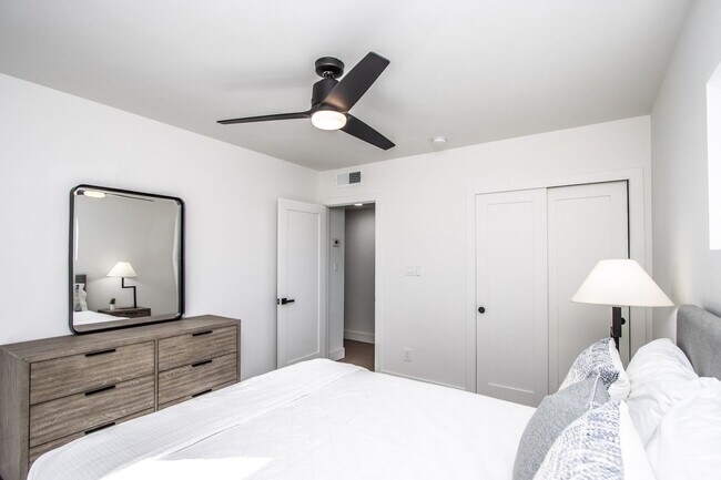 Building Photo - Biltmore District Luxury – 3 month leases avaialble 2,795.00