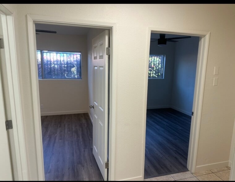Building Photo - 12201 S Willowbrook Ave