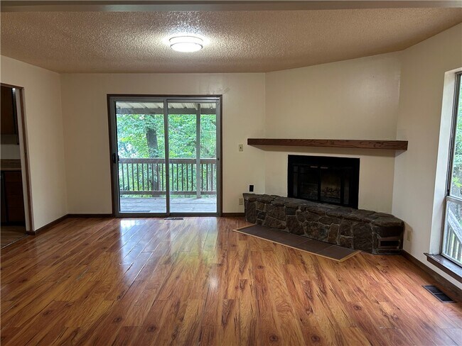 Building Photo - 21090 Greycliff Rd