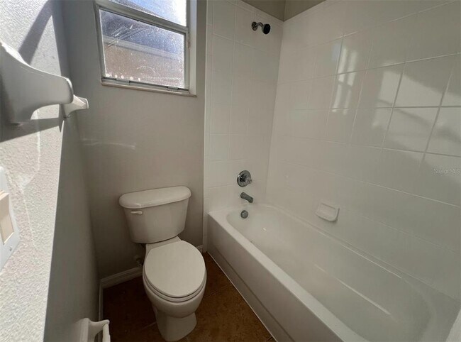 Building Photo - 20213 Moss Hill Way