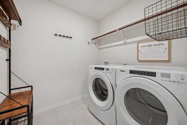 Building Photo - 1413 Colonial Bluff Ln