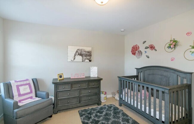 Building Photo - 1106 Bromby Ave