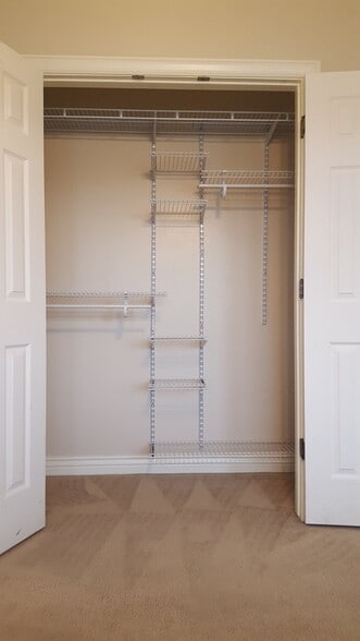 Building Photo - 152 S 1100 W