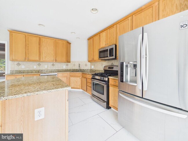Building Photo - 4587 Whittemore Pl