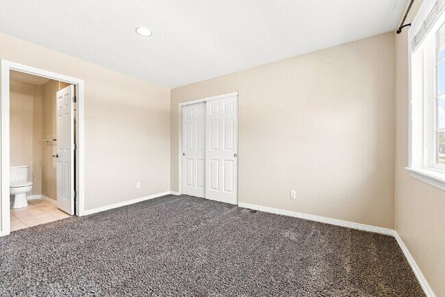 Building Photo - 9400 E Aspen Hill Ln
