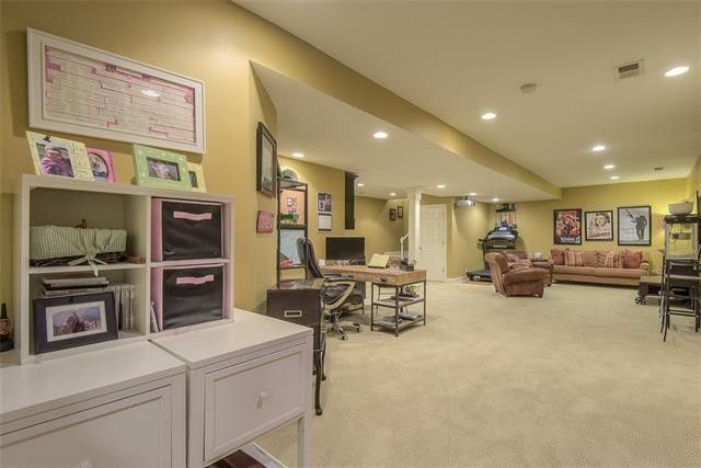 Building Photo - 14412 Fairway St