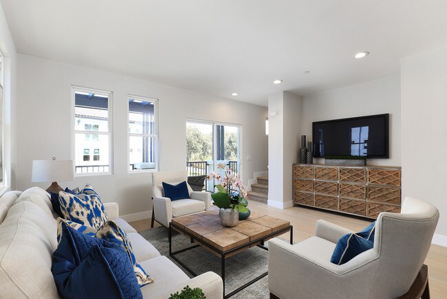 Building Photo - 15 Brookline Way
