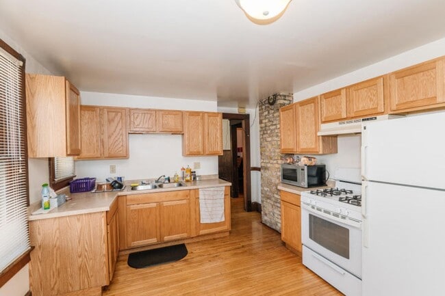 Building Photo - Farwell House