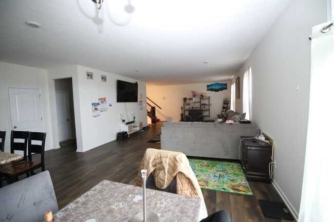 Building Photo - 216 Old Bay Dr