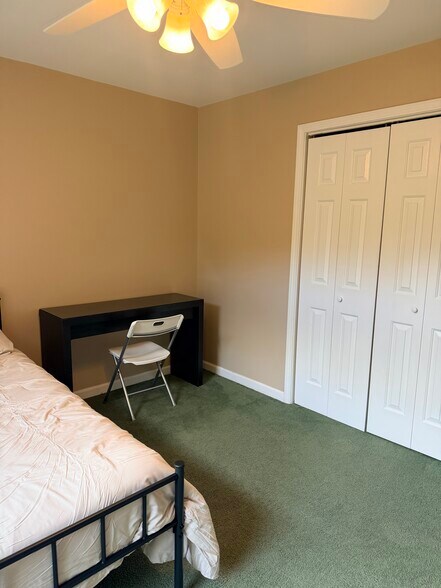 Building Photo - 32300 Azalea Ln