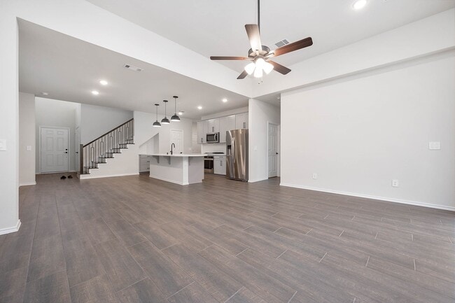 Building Photo - 3405 Knighton Hill Dr