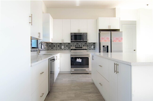 Building Photo - 8126 Thruso Rd