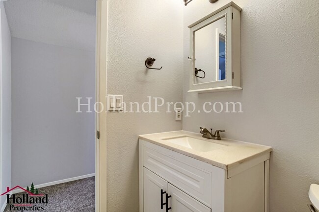 Building Photo - 6860 SW 188th Ave