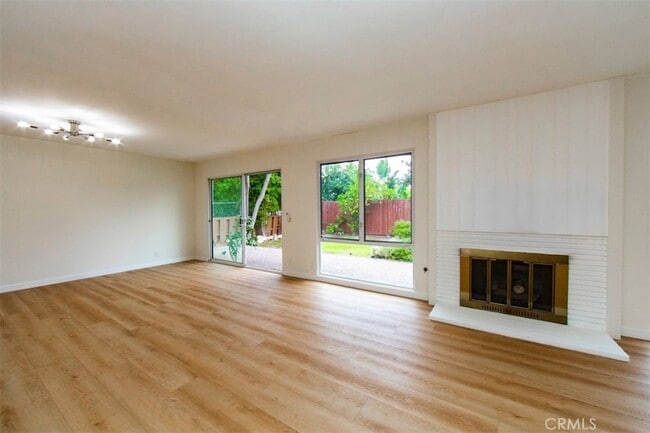 Building Photo - 27845 Hawthorne Blvd