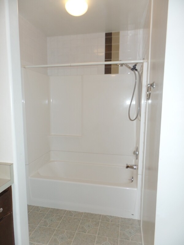 Building Photo - 127 Shadow Mountain Ct