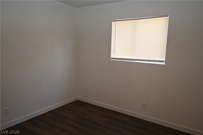 Building Photo - 2301 Stewart Ave