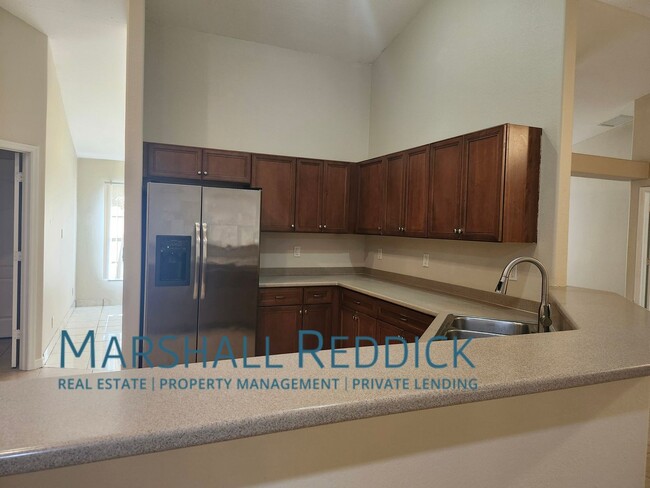 Building Photo - Single Family Home in Cape Coral - 4 Bedro...