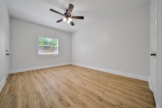 Building Photo - 5341 Kiam St