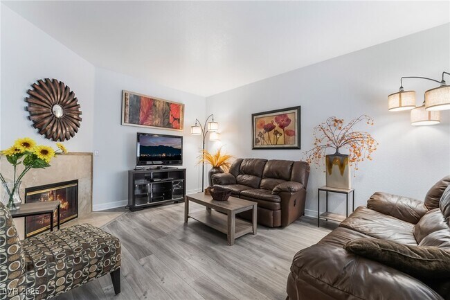 Building Photo - 5250 S Rainbow Blvd