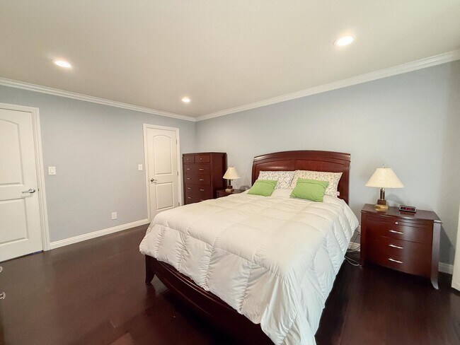 Building Photo - Quite Cul-De-Sac Pleasant Hill Home