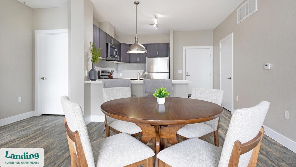 Building Photo - 1000 S Broadway