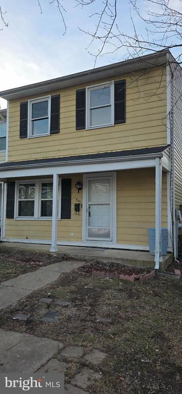 Building Photo - 601 9th St