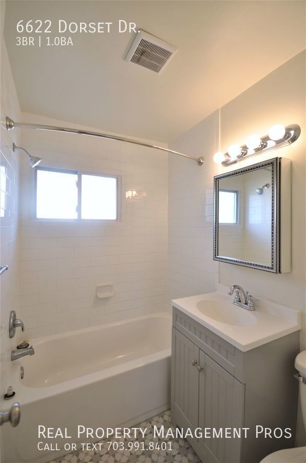 Building Photo - 6622 Dorset Dr