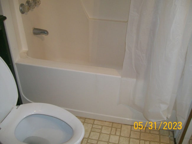 Building Photo - 13 Travertine Ln