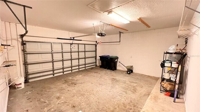 Building Photo - 7823 Fernleaf Dr