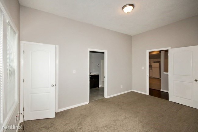Building Photo - 2 br, 1 bath House - 1818 LAKEWOOD Avenue