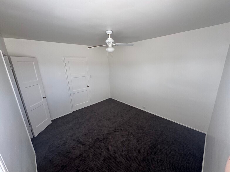 Bedroom 2 - 424 W Riggin St