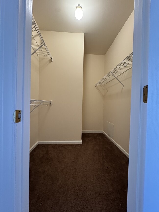 Building Photo - 1109 Turtle Creek Rd