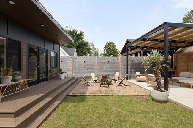 Building Photo - 4703 Delores Ave