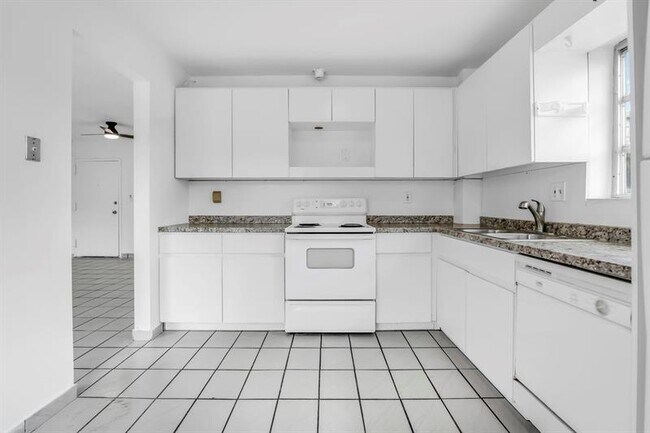 Building Photo - 4707 NW 7th St