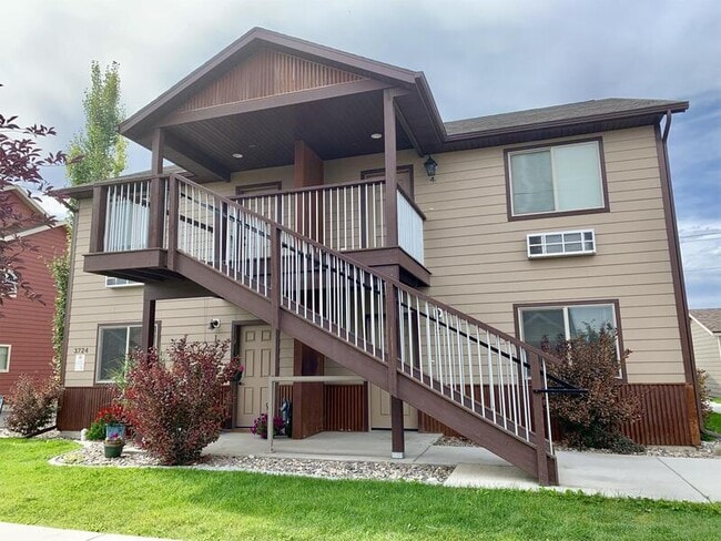 Building Photo - 3742 Travertine Way