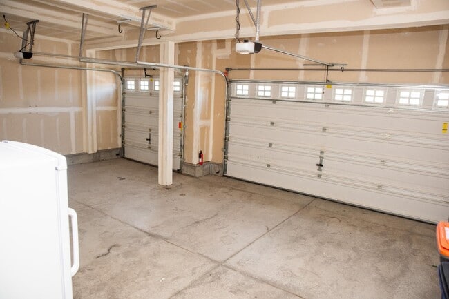 Building Photo - 7797 Wagonwood Pl