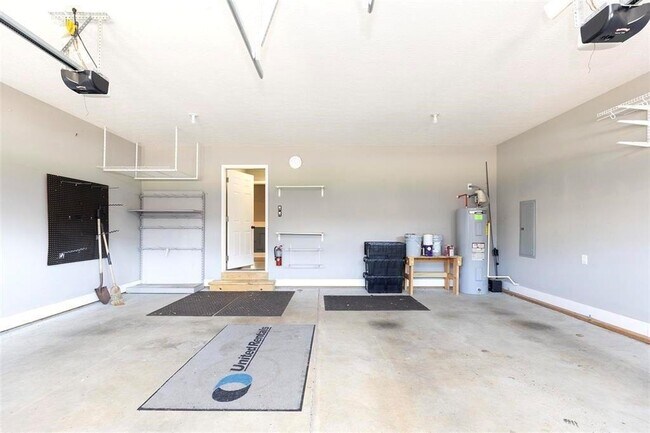 Building Photo - 413 Adalynn Cir