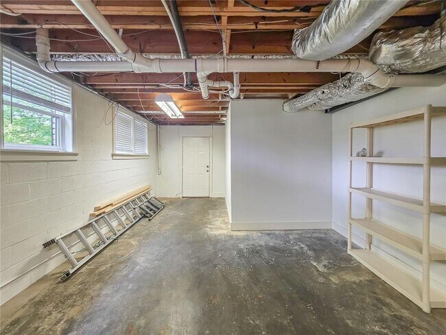 Building Photo - 771 Mockingbird Ln