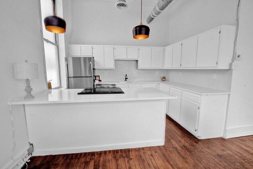 Building Photo - 2119 1st Ave N