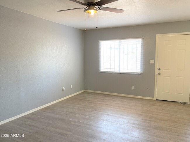 Building Photo - 5330 W Belleview St